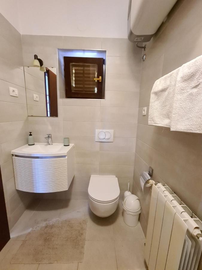 Apartments Ada Rovinj Exterior photo