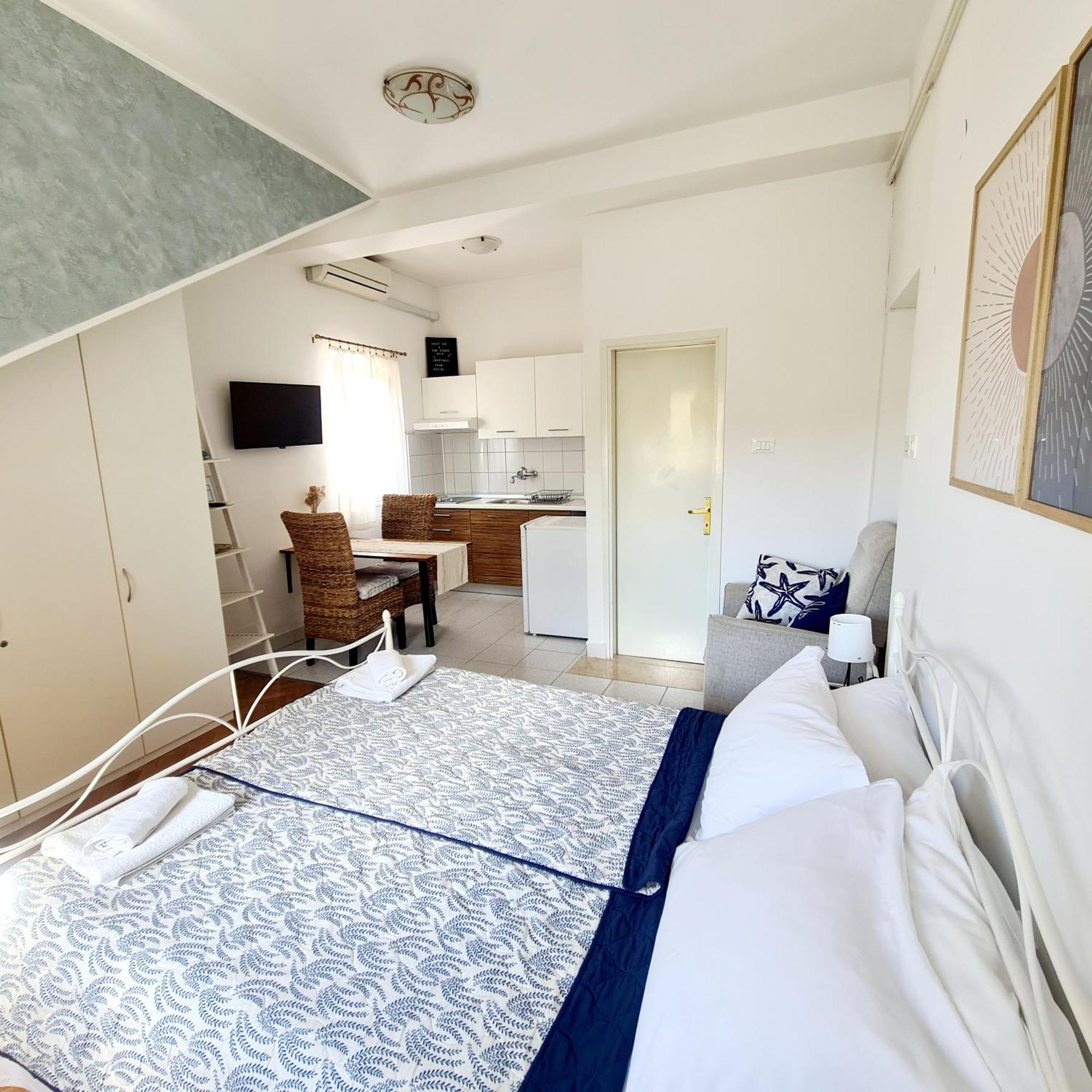 Apartments Ada Rovinj Exterior photo